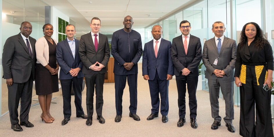 IFC Managing Director Makhtar Diop and Alain Ebobissé discuss ways to accelerate delivery of bankable projects in Africa