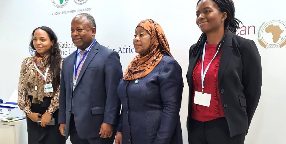 Alain Ebobissé examine les opportunités d'investissement dans les infrastructures avec la Présidente de la Tanzanie, Samia Suluhu Hassan