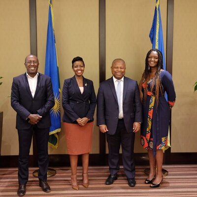 La Ministre Paula Ingabire s'entretient avec le Directeur général d'Africa50 au sujet de la KIC et d'autres projets d'infrastructure TIC