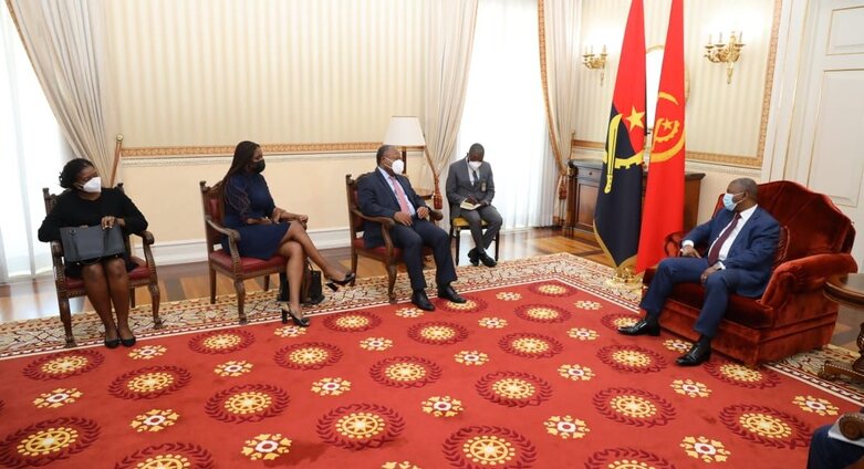 Angola’s President João Lorenço discusses priority infrastructure projects with Alain Ebobissé
