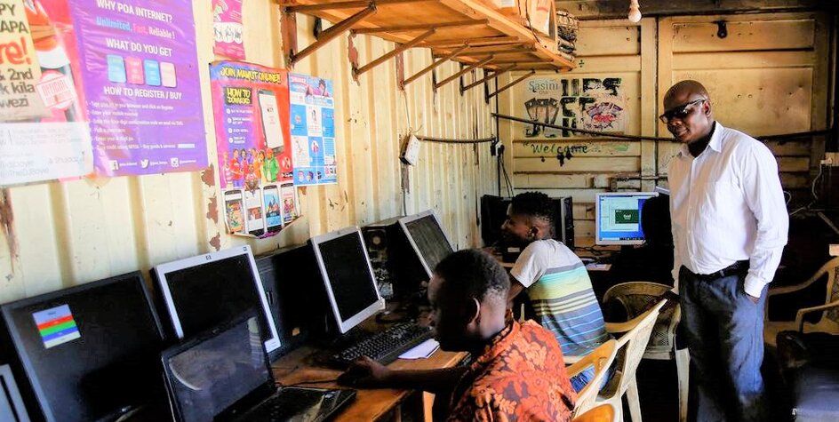 L'impact de Poa Internet au Kenya illustré dans un reportage vidéo de Reuters