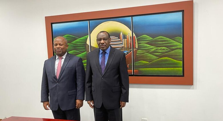 Alain Ebobissé rencontre le Premier ministre et le Ministre des Infrastructures du Rwanda pour discuter du travail d'Africa50