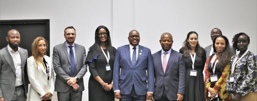 Le Président du Botswana, S.E. Dr. Mokgweetsi Masisi, participe à la table ronde organisée par Africa50 au sommet États-Unis-Afrique