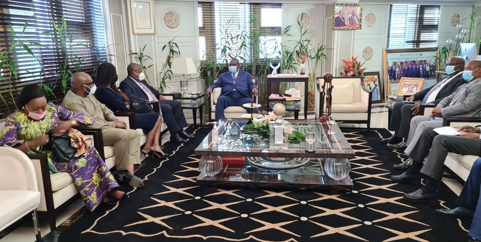 Vidéo : Le Directeur général d'Africa50, Alain Ebobissé, rencontre le Premier ministre de la République du Congo, Anatole Collinet Makosso