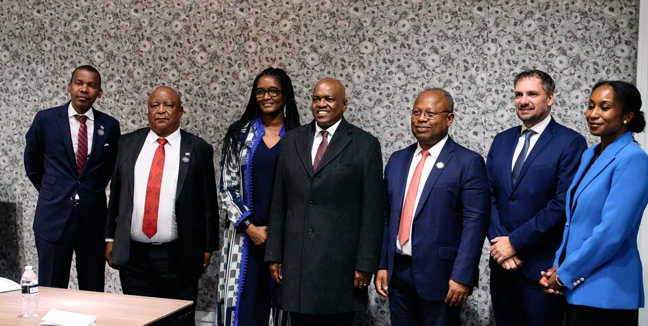 Botswana's President Dr. Mokgweetsi Masisi discusses priority infrastructure projects with Africa50